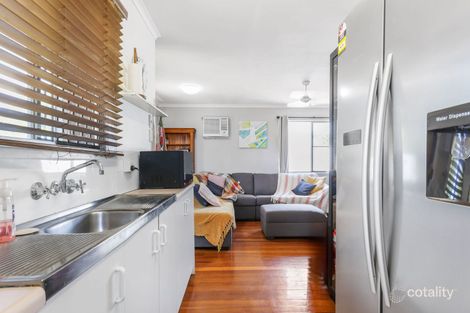 Property photo of 271 Alderley Street Centenary Heights QLD 4350