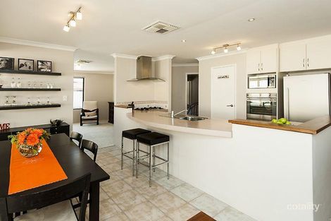 Property photo of 22 Pollard Way Warnbro WA 6169