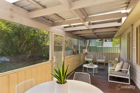 Property photo of 5 Isis Street Wyoming NSW 2250