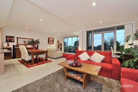 16/3-4 Sovereign Point Ct, Doncaster, VIC 3108
