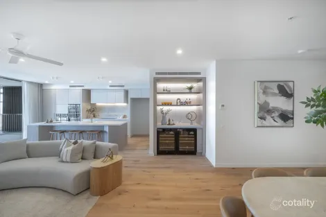 104/16 Woodcliffe Cres, Woody Point, QLD 4019