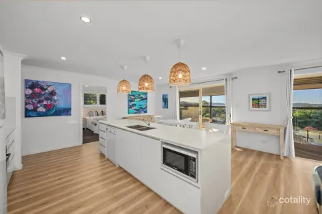 Property photo of 10 Convery Crescent Highland Park QLD 4211