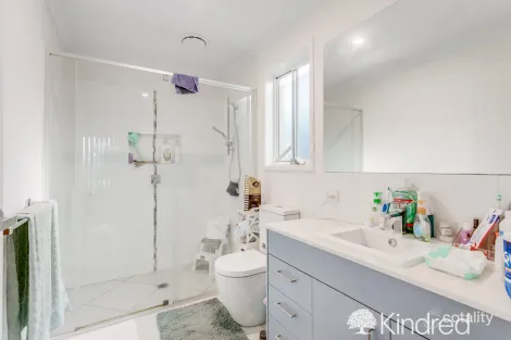 Property photo of 23 Silurian Lane Kallangur QLD 4503