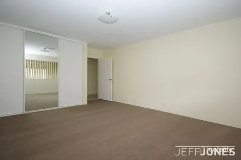 Property photo of 2/671 Wynnum Road Morningside QLD 4170