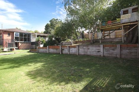 Property photo of 242 Elgar Road Box Hill South VIC 3128