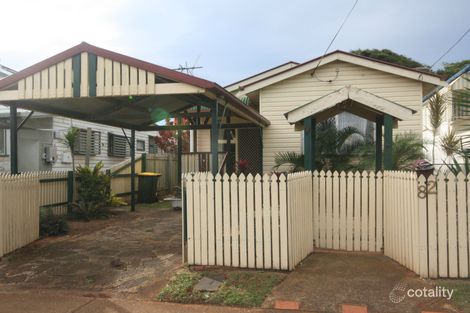 82 King St, Woody Point, QLD 4019