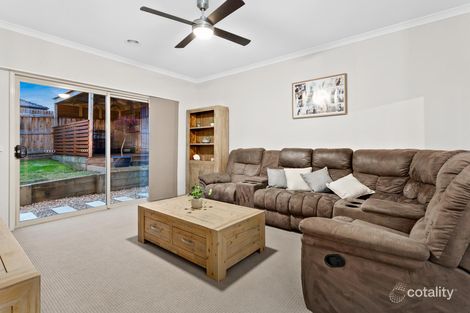 Property photo of 9 Grattan Way Pakenham VIC 3810