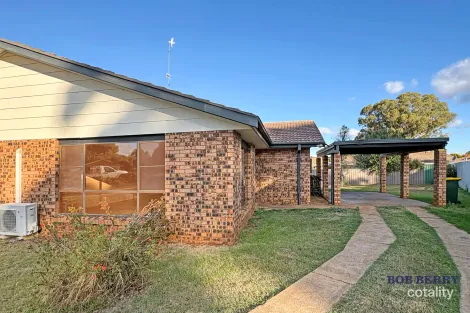 8 Greenway Pl, Dubbo, NSW 2830