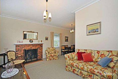 Property photo of 27 Fairview Road Mount Waverley VIC 3149