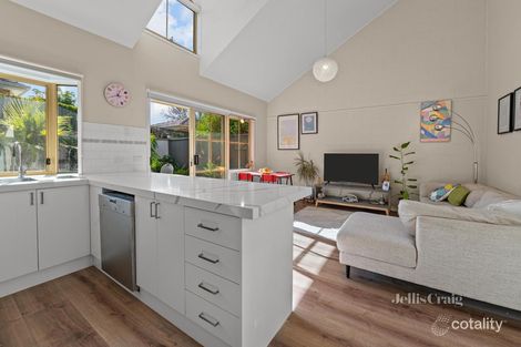 Property photo of 9/11 Doncaster East Road Mitcham VIC 3132