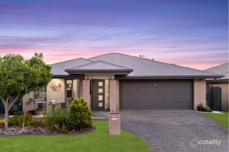 Property photo of 6 Waterfern Way Ripley QLD 4306
