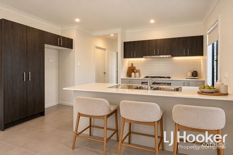 32 Oberon Cres, Yarrabilba, QLD 4207