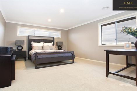 Property photo of 19 Bayleaf Street Berwick VIC 3806