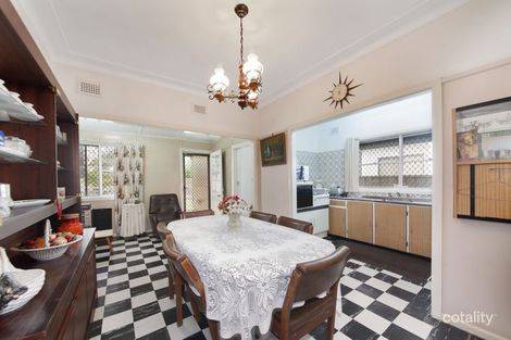 Property photo of 27 Rosemont Avenue Smithfield NSW 2164