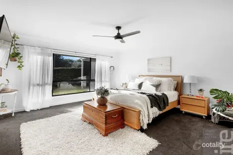 Property photo of 5 Usshers Drive Waldara VIC 3678