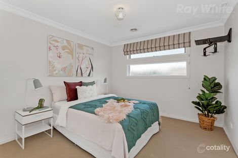 Property photo of 24 Waterside Drive Waterways VIC 3195