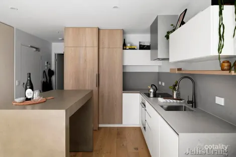 Property photo of 7/2-6 McCutcheon Street Northcote VIC 3070