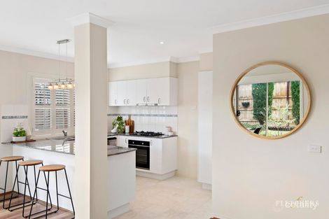 Property photo of 3 Stringyleaf Grove Mitcham VIC 3132