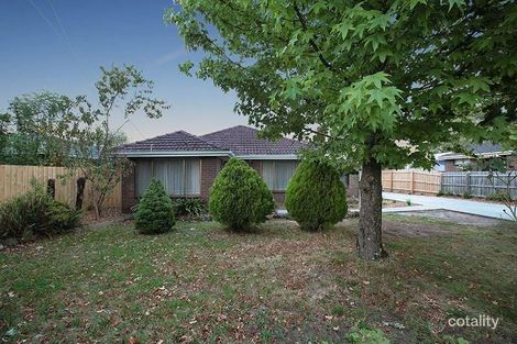 33 Birkenhead Dr, Kilsyth, VIC 3137