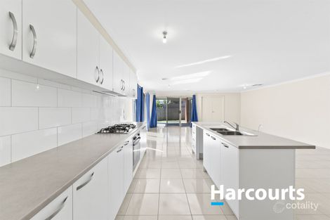 Property photo of 86 Ranfurlie Boulevard Cranbourne West VIC 3977