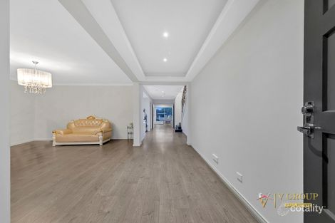 Property photo of 27 Hartney Avenue Mickleham VIC 3064