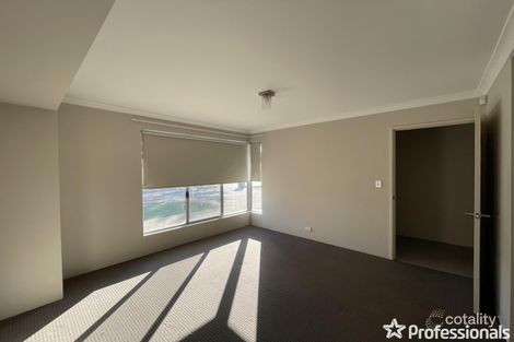 Property photo of 20 Burdekin Turn Hilbert WA 6112