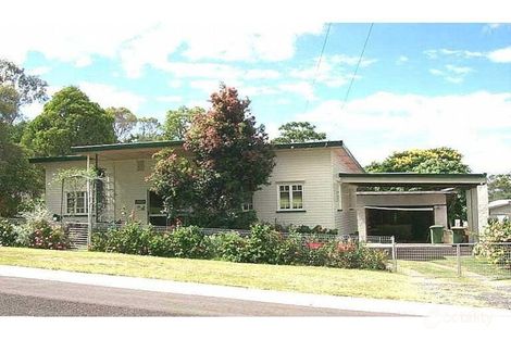 19 Emerald St, Brassall, QLD 4305