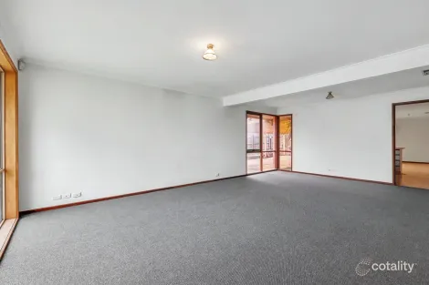 Property photo of 7 Hellenic Court Carrum Downs VIC 3201