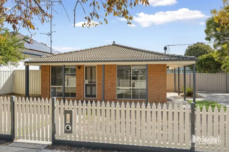 Property photo of 242 High Street Kangaroo Flat VIC 3555