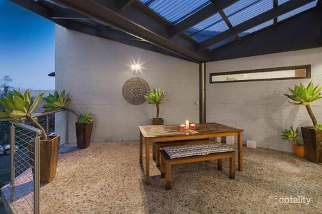 Property photo of 8 Rhodes Drive Glen Waverley VIC 3150