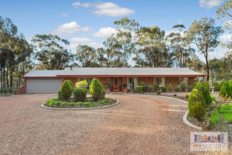 8 Higgins Hill Dr, Maiden Gully, VIC 3551