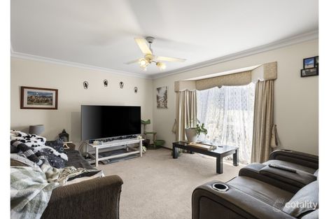 Property photo of 25 Lyness Court Wilsonton Heights QLD 4350