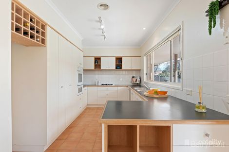 Property photo of 1 Chelsea Boulevard Strathdale VIC 3550