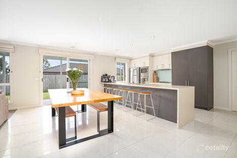 Property photo of 7 Hoop Court Waurn Ponds VIC 3216