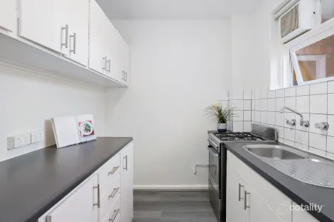 Property photo of 12/6 Redan Street St Kilda VIC 3182