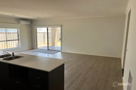 Property photo of 29 Yosemite Street Point Cook VIC 3030