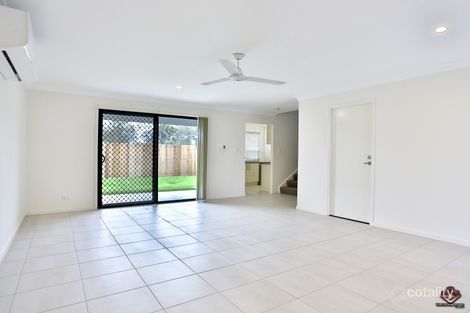 Property photo of 32/1 Emerald Place Bridgeman Downs QLD 4035