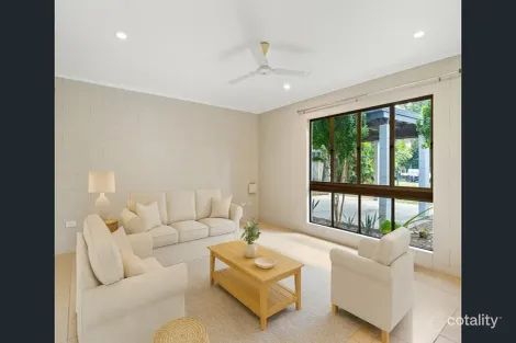 Property photo of 27 Sandwich Street Kamerunga QLD 4870