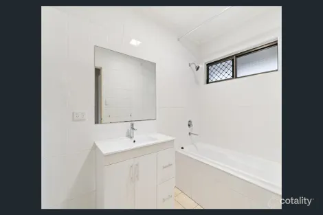 Property photo of 27 Sandwich Street Kamerunga QLD 4870