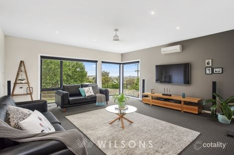 Property photo of 30 Horizon Court Highton VIC 3216
