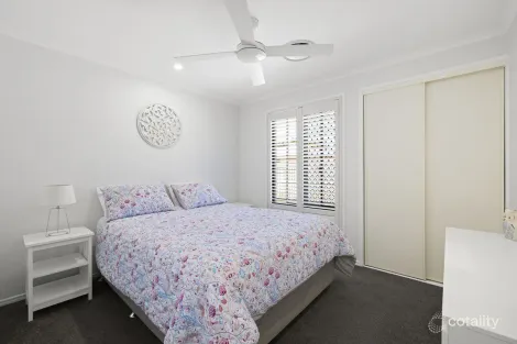 Property photo of 7 Tulipoak Court Little Mountain QLD 4551