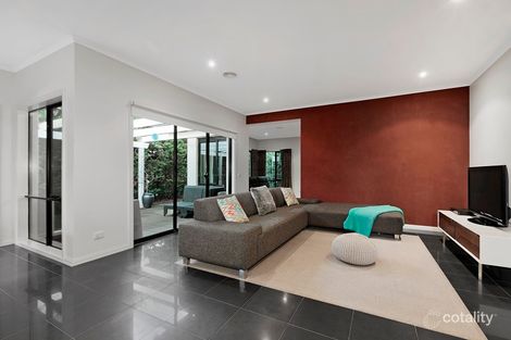 Property photo of 16 Burdekin Boulevard Waterways VIC 3195