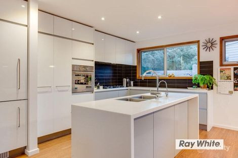 Property photo of 10 Beryl Court Rye VIC 3941