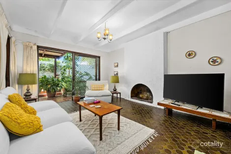 6 Prince St, Southport, QLD 4215