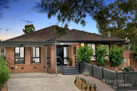 Property photo of 41 Blamey Avenue Mill Park VIC 3082
