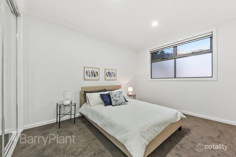 Property photo of 2/104 George Street St Albans VIC 3021