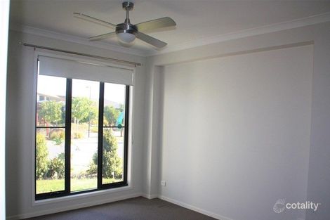 Property photo of 44 Lindeman Circuit Pimpama QLD 4209