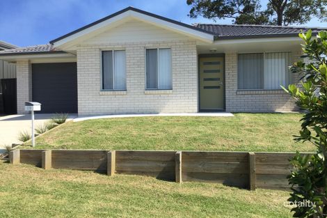 Property photo of 19 Assisi Circuit Mount Hutton NSW 2290