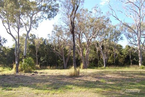 15 Castle Ct, Moore Park Beach, QLD 4670