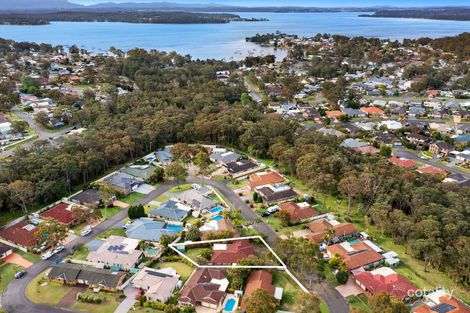 Property photo of 19 Anchorage Circle Summerland Point NSW 2259